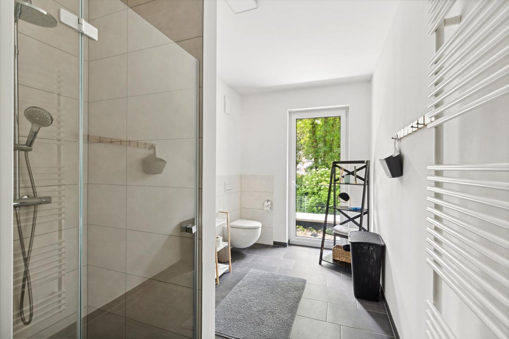 Sali-Homes R5 - New Build With Terrace In City Center ไบรอยท์ ภายนอก รูปภาพ