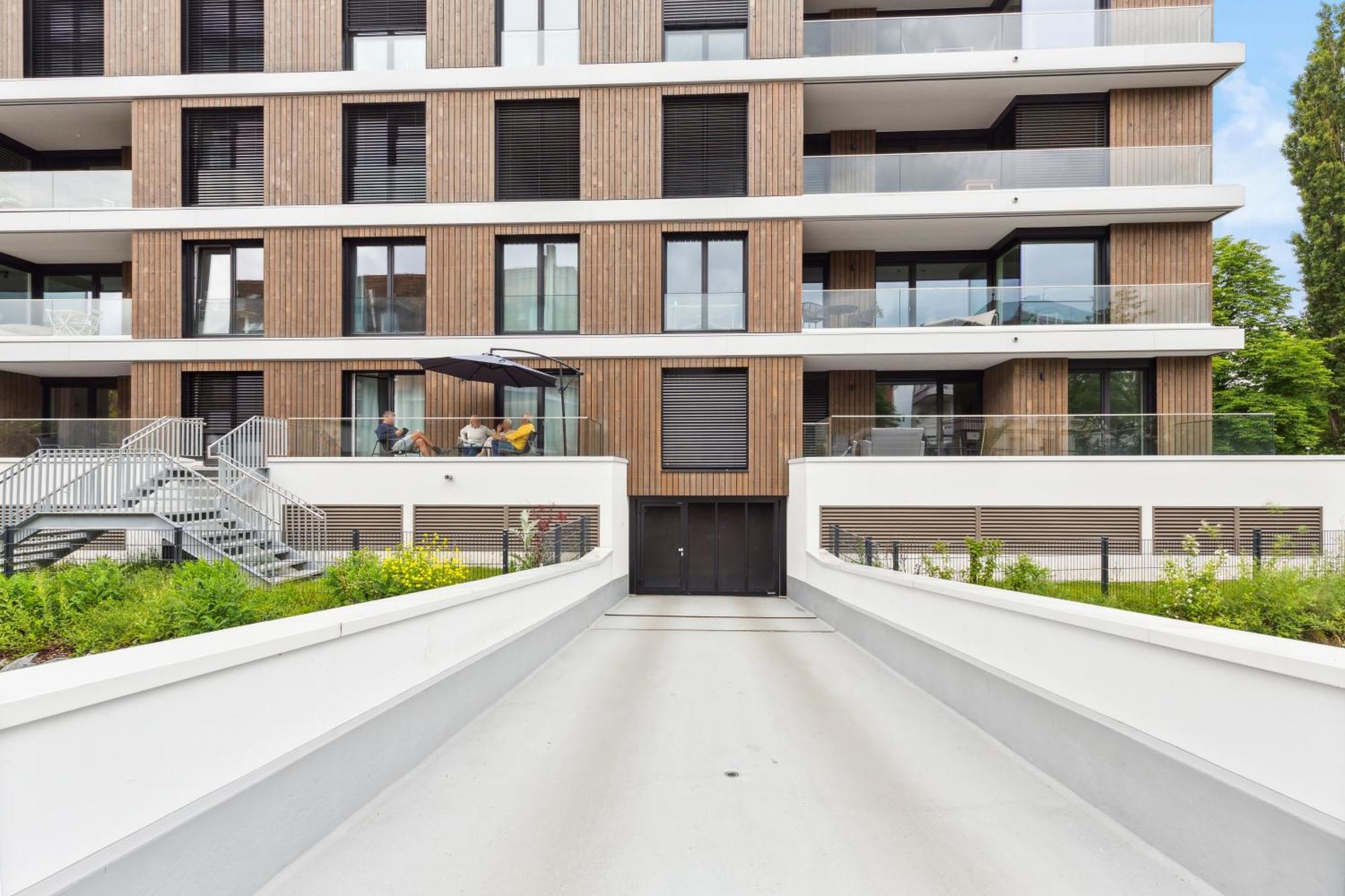 Sali-Homes R5 - New Build With Terrace In City Center ไบรอยท์ ภายนอก รูปภาพ